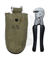 Dragon Models Ltd. WWII US Army Mike Connolly Wire Cutter With Pouch