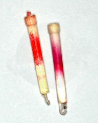 Very Hot Toys USSOCOM Navy Seal UDT:  Cyalume ChemLight Military Grade Chemical Light Sticks x 2 (Red)