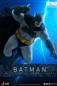 Hot Toys DC Comics Batman The Dark Knight Returns