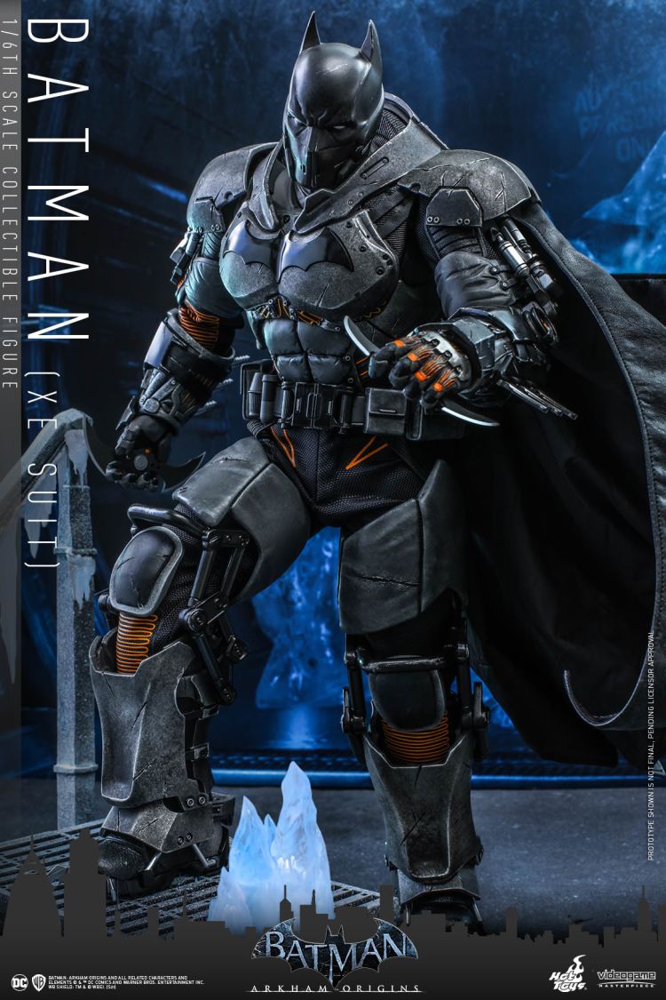 Hot Toys Batman Arkham Origins – XE Suit #2